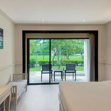 Pinnacle Grand Jomtien Resort And Beach Club-2
