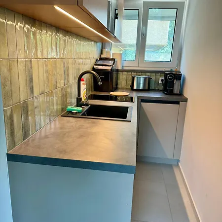 B32 Apartment-3