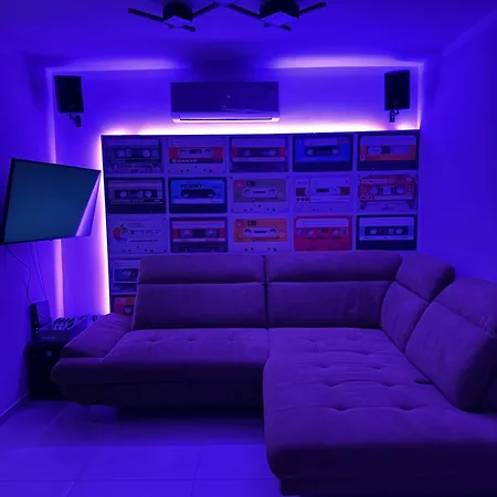 B32 Apartment-2