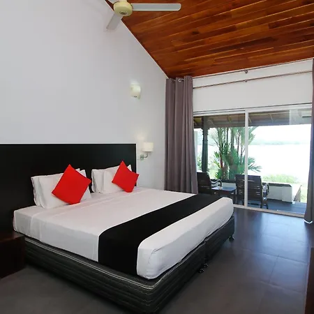 Kalla Bongo Lake Resort-3