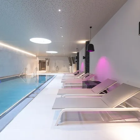 Posthotel Valbella - Berge, Spa & Wir-3