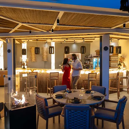 Petit Palace Suites (Adults Only)-3