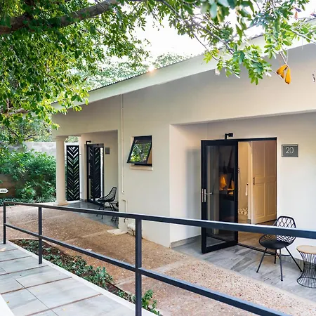 Nkosi Guest Lodge-2