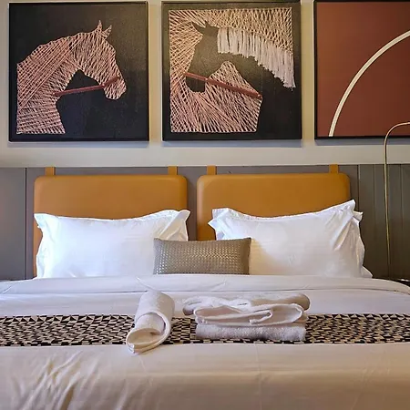 Luxurious & Cozy Mag318 Studio Apartment In Business Bay Downtown Walking Distance From Dubai Mall & Burj Khalifa-2