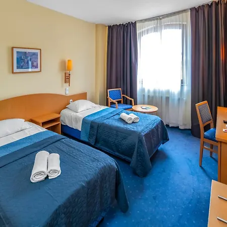 Corvin Hotel Budapest Sissi Wing-2
