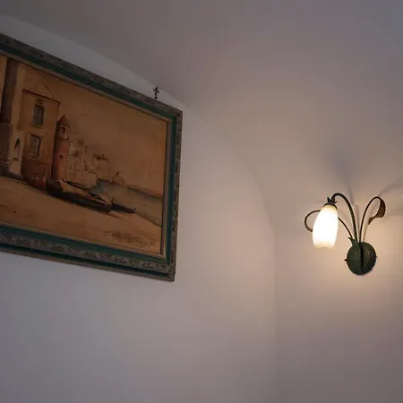 Hotel Antica Repubblica In The Historical Center 2 Minutes Away,At 170Mt, From The Sea-3