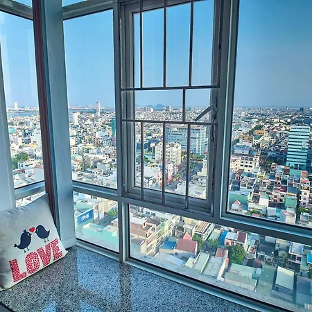 Zoro Home Deluxe Stunning-View Condominium Danang Center-2