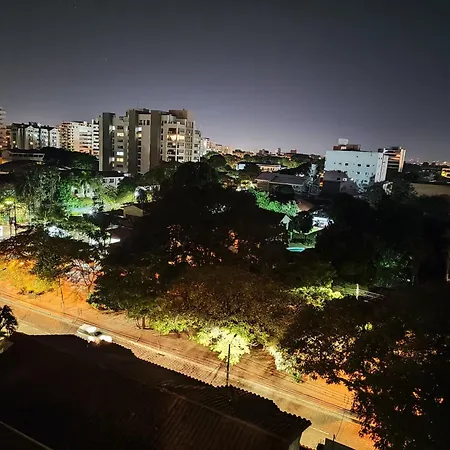 Apartamento Completo En El Centro De Santa Cruz, Acogedor, Buena Zona-2