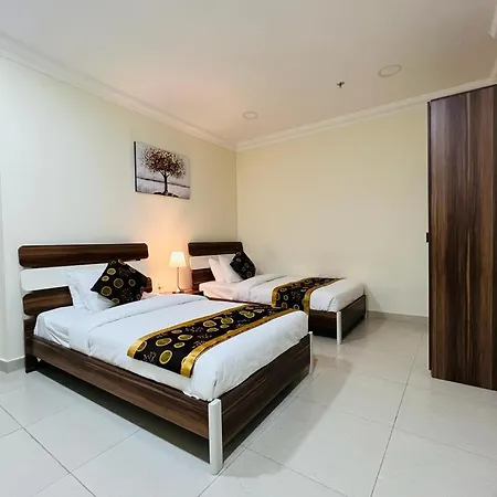 Chelsea Gardens Apartment-3