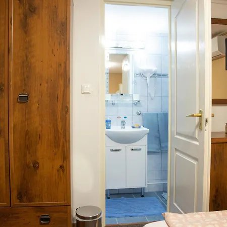 Erika Mini Apartman-2