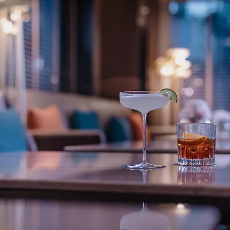 Aira Bangkok Sukhumvit 11 By Kingston Hotels-2