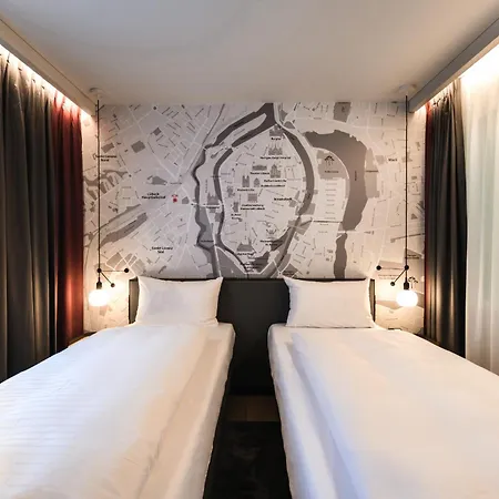 Intercityhotel Luebeck-2