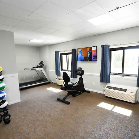 Coastal Palms Inn And Suites-2