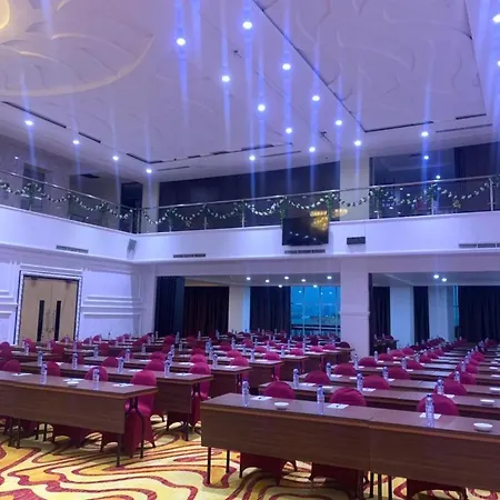 Travellers Hotel Phinisi-3