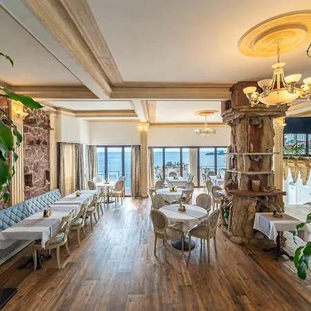 Hotel Adrovic-2