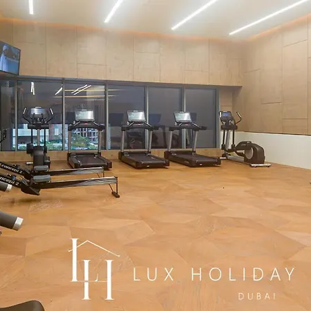 Lux Iconic Views At The Palm Tower Suite 1-2