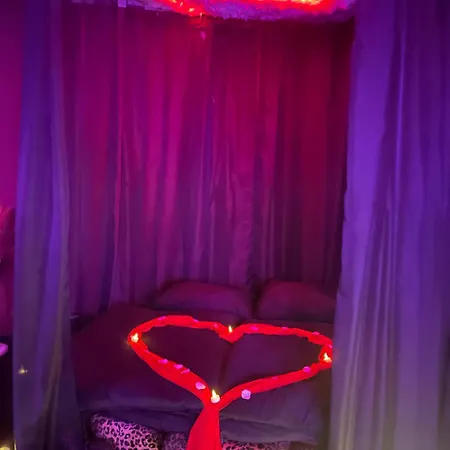 Suite Mit Whirlpool, Sauna, Pole Dance Und Mehr-2