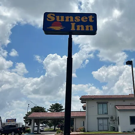 Sunset Inn Oklahoma City-2
