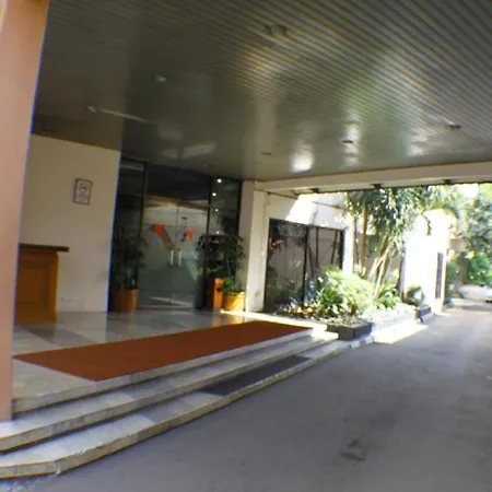 Hotel Menteng 2-3