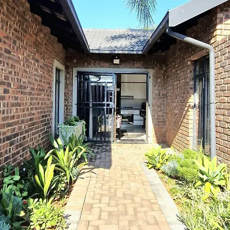 Menlyn View Unit 6-2
