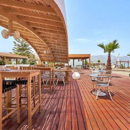 Enorme Teatro Beach - Adults Only-3