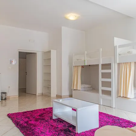 Love Dubrovnik Hostel-2