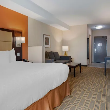 Best Western Plus Chateau Fort St. John-2