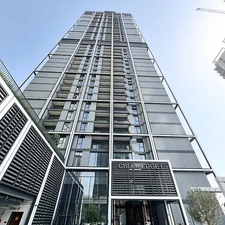 Stylish 1 Bedroom High Floor In Creek Edge-2
