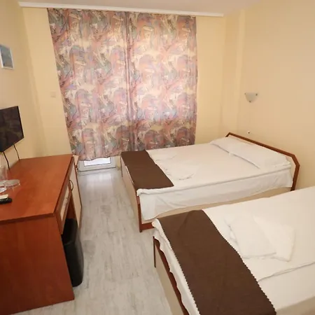 Family Hotel White House-2