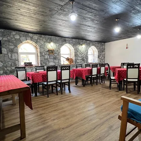 Stonehouse Villa-2