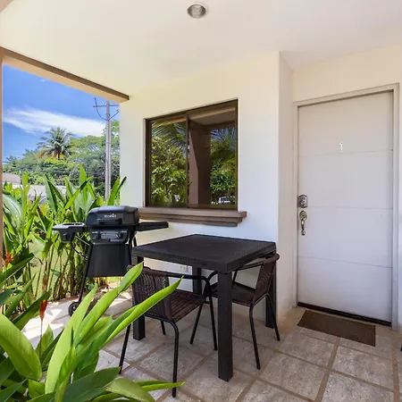 Two Palms Ground Floor Unit Across From Beach-2