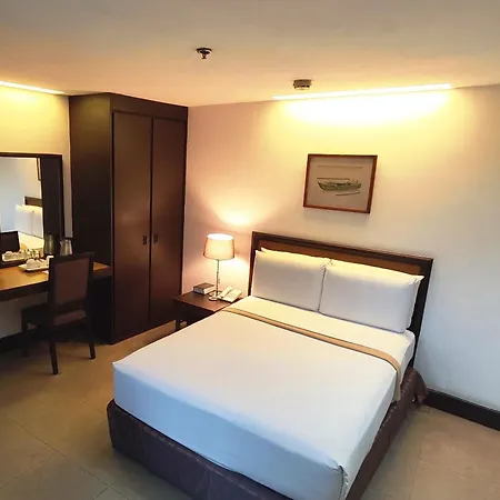 Rajah Park Hotel By Hiverooms-3