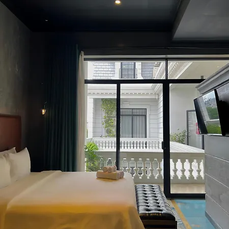 Hotel Le Jardin Secret Saigon-3