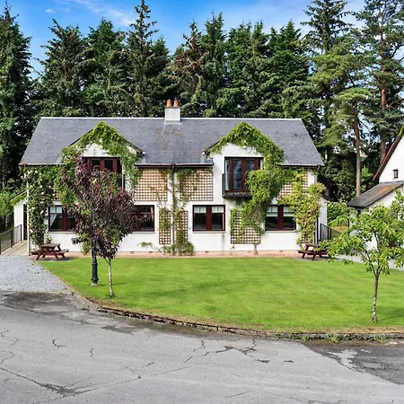 Lodges By Atholl Palace-3