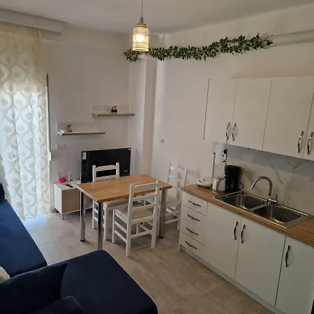 Evelyn Cosy Apartment-2