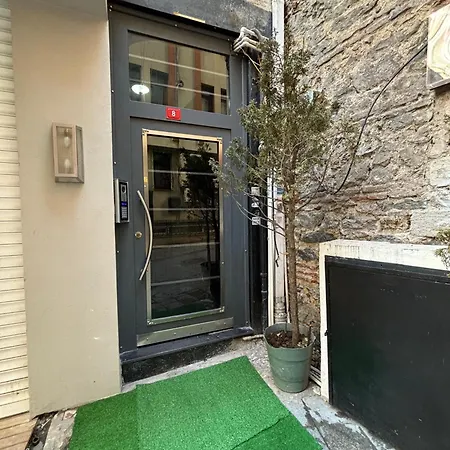Moon Hostel-3