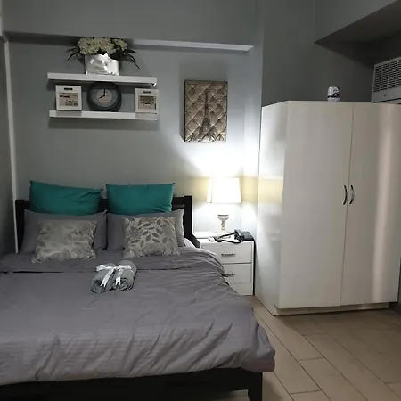 Venice Apartments In Mckinley Hill Bgc Taguig With Netflix And Wifi-3