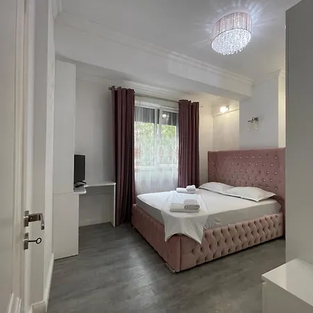 Travelers Rezidential Home-3