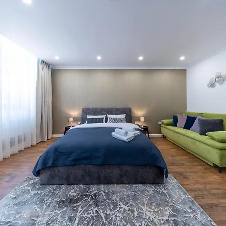 Home Max Apartments-3