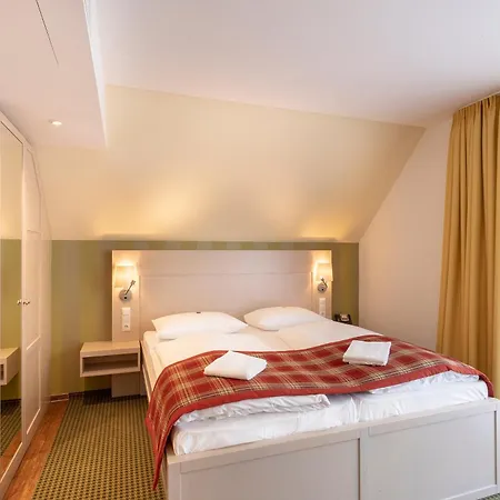 Ringhotel Warnemuender Hof-2