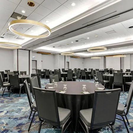 Holiday Inn & Suites Ottawa Kanata By Ihg-3