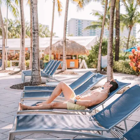 Doubletree Resort By Hilton Hollywood Beach-3