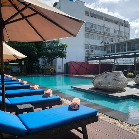 Camelot Beach Hotel-3