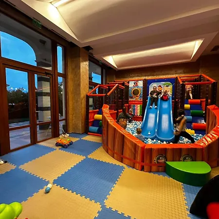 Emerald Beach Resort & Spa-3