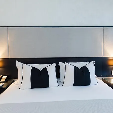 Cresta Churchill Hotel-2