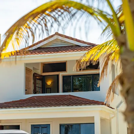 Tradewinds Paradise Villas-2