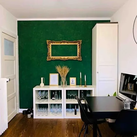 Lovely City Apartment With Balcony, Central-3