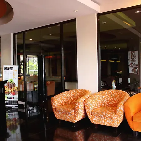 100 Sunset Kuta Hotel & Ballroom-3