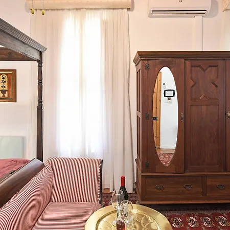 Centre-Ville Guest House-3
