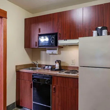 Comfort Inn & Suites Lincoln City-3